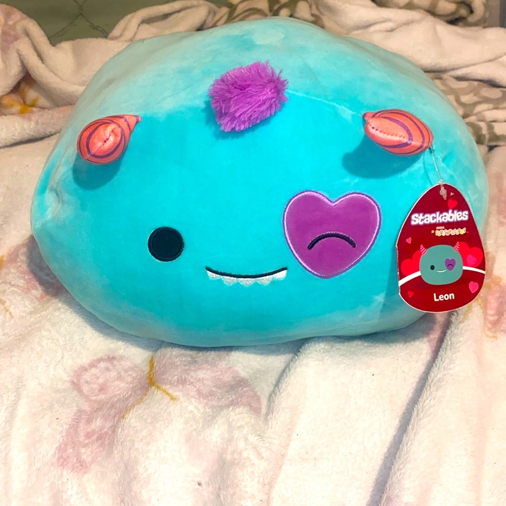 Stackable, squish, mellow Leon 
2023 edition